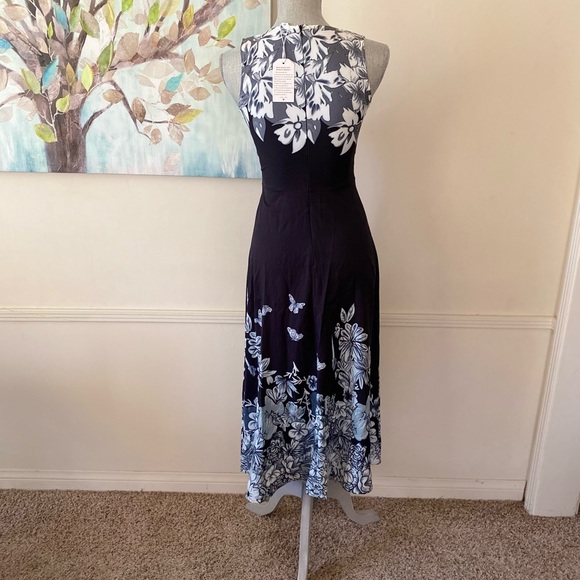 made with ❤️ FLORAL 🖤BLACK & WHITE🤍SLEEVELESS  DRESS  SIZE EXTRA SMALL🌟NWT🌟 - Picture 6 of 14